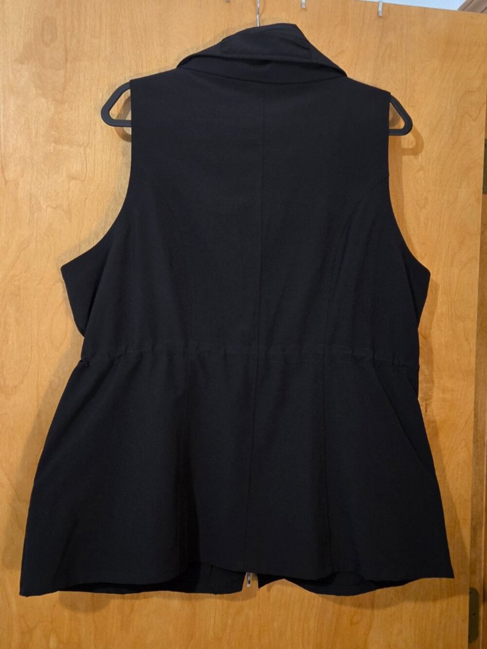 Chico's Women Black Two-way Zip Funnel Neck Active Vest Size 18 Athleisure - Picture 3 of 11
